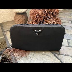 Prada Nylin long wallet. Preloved but in good condition.